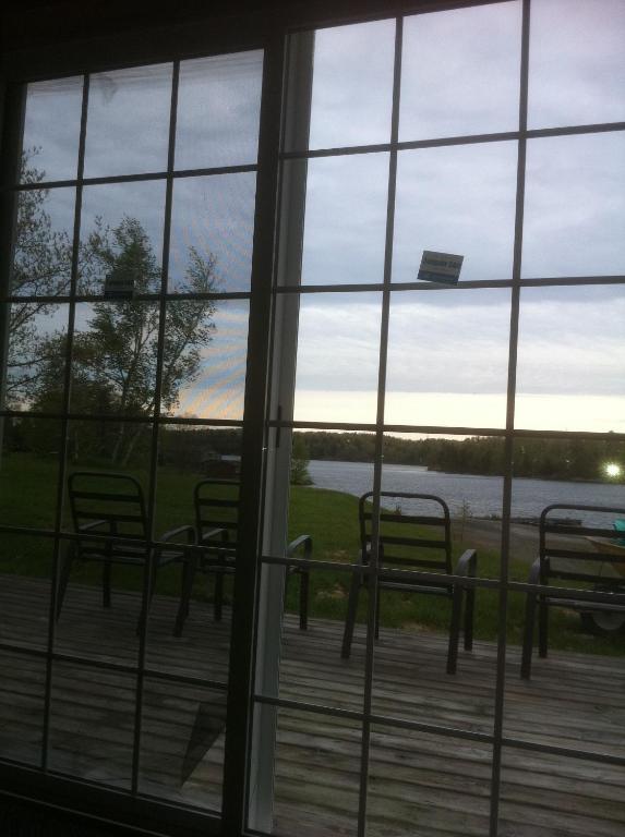 Lake Lauzon Resort Blind River Exterior photo